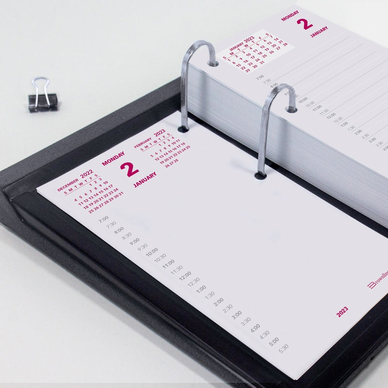 Blueline Jumbo Calendar Stand C2S - 8.25" (209.55 mm) x 7.25" (184.15 mm) x - Plastic - 1 Each - Black